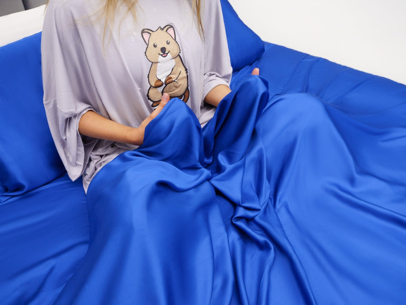 Muscle Mat Looped Corner Strap Luxury Bamboo Bed Sheet Set